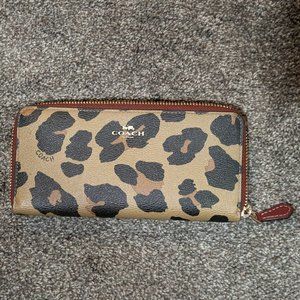 NWOT Coach Wallet- Leopard Print